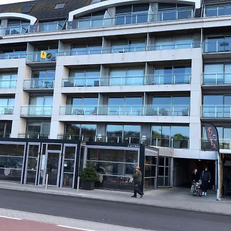Apartment Lautrec Bredene